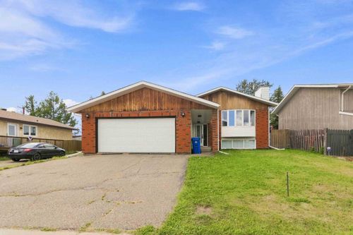 234 Kennedy Cres, Fort Mcmurray, AB, T9K1M8 | Card Image