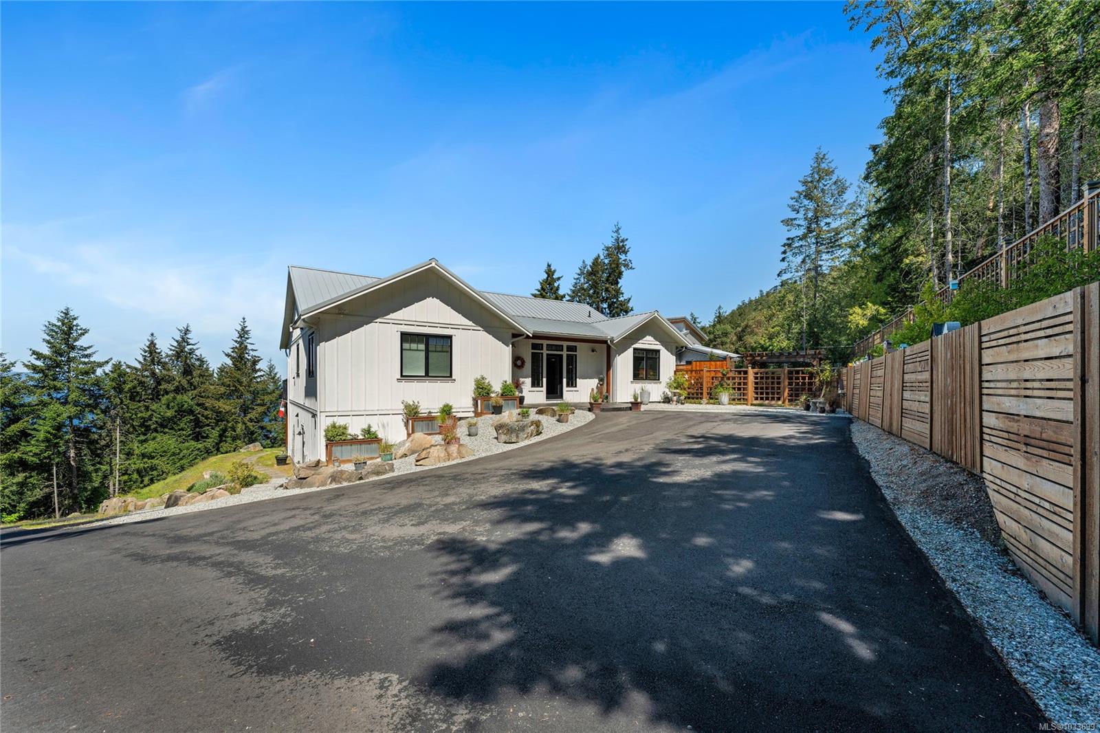 Residential in Salt Spring 5