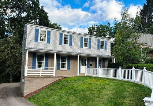 5696 Glen Hill Dr, Bethel Park, PA, 15102-3362 | Card Image