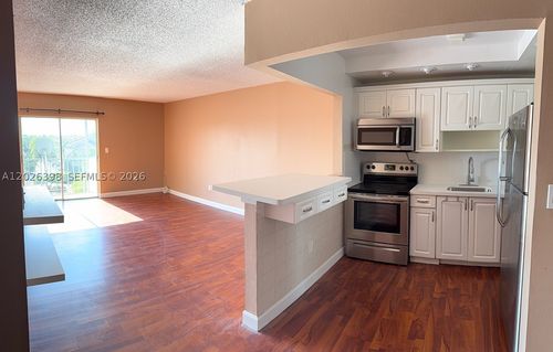 405-8950 Ne 8th Ave, Miami, FL, 33138-3376 | Card Image