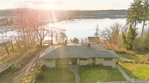 1705 Arbutus St Ne, Olympia, WA, 98506-3201 | Card Image