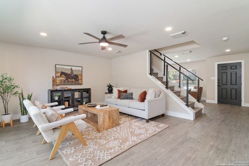 21450 Bubbling Crk, San Antonio, TX, 78259-2166 | Card Image