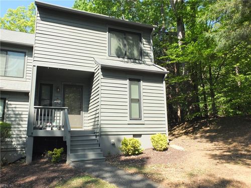 9747 Groundhog Dr, North Chesterfield, VA, 23235-3968 | Card Image