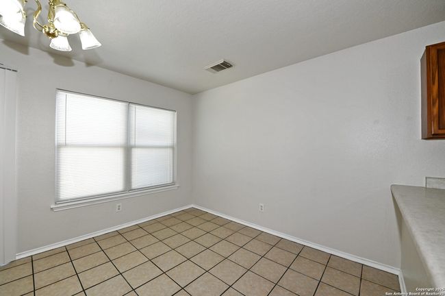 9042 Twinceek Farm, House other with 3 bedrooms, 3 bathrooms and null parking in Converse TX | Image 15