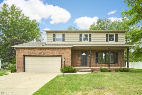 4368 Norona Dr, Cuyahoga Falls, OH, 44224-1104 | Card Image