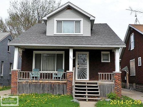 9453 Mckinney St, Detroit, MI, 48224-2570 | Card Image