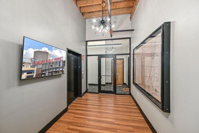 206 - 205 N Water Street, Condo with 2 bedrooms, 2 bathrooms and null parking in Milwaukee WI | Image 7