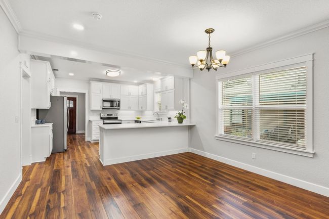 522 S Walnut Ave, House other with 2 bedrooms, 2 bathrooms and null parking in Luling TX | Image 9
