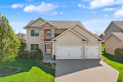 254 S 83rd St, West Des Moines, IA, 50266-8517 | Card Image