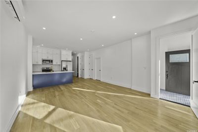 219 E 34th Street, Home with 5 bedrooms, 5 bathrooms and null parking in Flatbush NY | Image 2