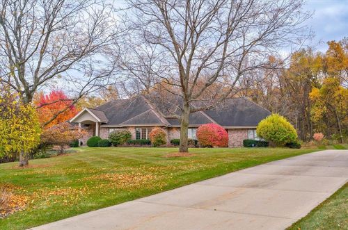 3307 Saracen Way, Verona, WI, 53593-9500 | Card Image