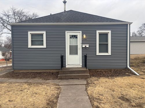 1626 Florence Ln, Davenport, IA, 52804-2229 | Card Image