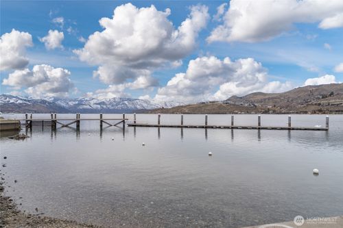 332-103 N Park St, Chelan, WA, 98816-9157 | Card Image