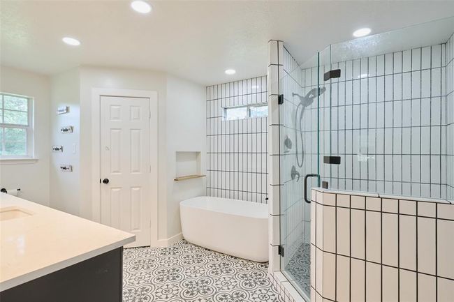 27548 Log Cabin Rd N, House other with 4 bedrooms, 2 bathrooms and 2 parking in Montgomery TX | Image 26