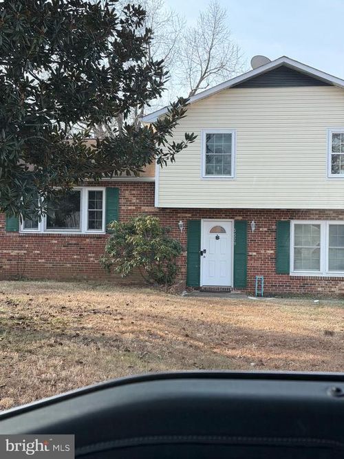 5528 Rudy Ln, FREDERICKSBURG, VA, 22407-1226 | Card Image