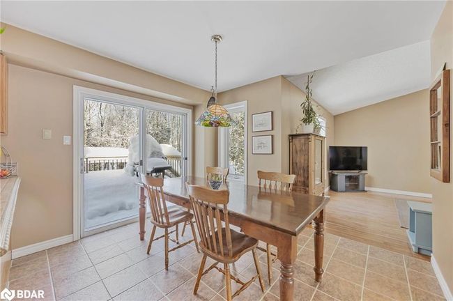 11 Maple Crt, House other with 3 bedrooms, 3 bathrooms and 8 parking in Coldwater ON | Image 14