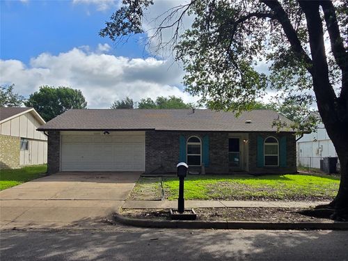 1630 Dell Oak Dr, Garland, TX, 75040-5309 | Card Image