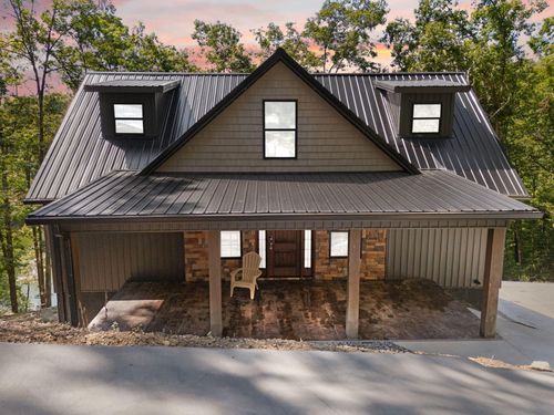 1265 Cliffs Edge Rd, East Bernstadt, KY, 40729-6579 | Card Image