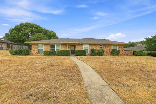 1047 Quail Run, Duncanville, TX, 75116-4412 | Card Image