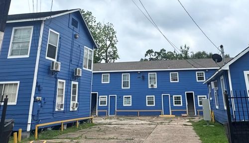 8-7018 Avenue F, Houston, TX, 77011 | Card Image