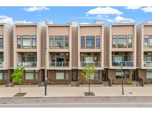2515 Larimer St, Denver, CO, 80205 | Card Image