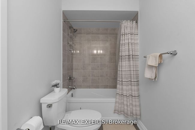 27 Sweet Cicely St, House attached with 4 bedrooms, 3 bathrooms and 1 parking in Springwater ON | Image 29