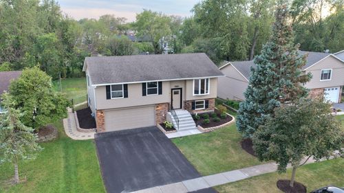 7665 W Sterling Dr, Frankfort, IL, 60423-8165 | Card Image