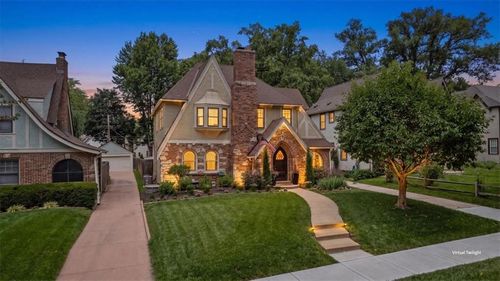 646 W 70th Ter, Kansas City, MO, 64113-2051 | Card Image