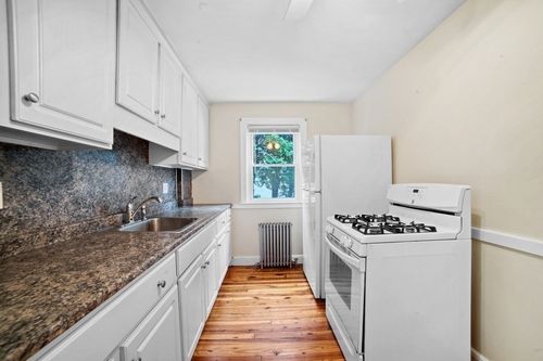 apt-3-431 Adams St, Quincy, MA, 02169-1759 | Card Image