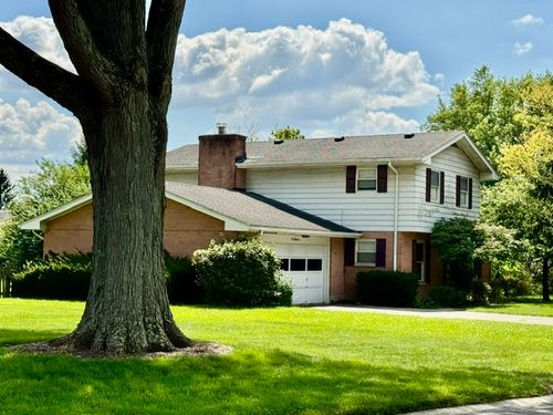 231 Edgebrook Dr, Washingtn Twp, OH, 45459-2143 | Card Image