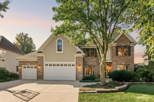 611 Pine St, Sugar Grove, IL, 60554-9322 | Card Image