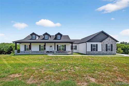 4 Ashley Ln, Hawk Point, MO, 63349-2141 | Card Image
