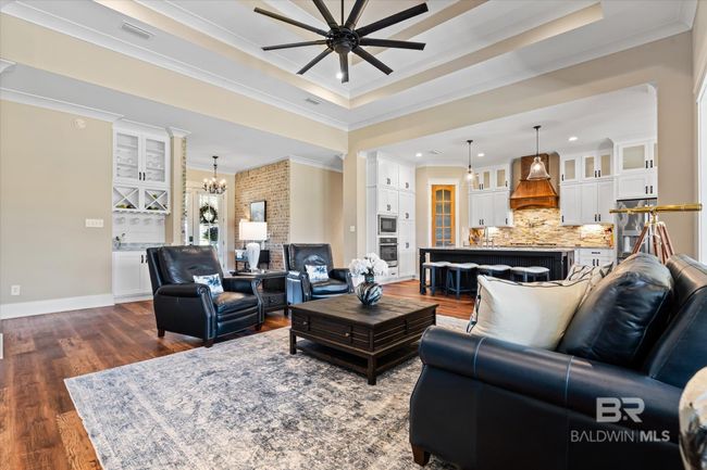 Living Room | Image 23
