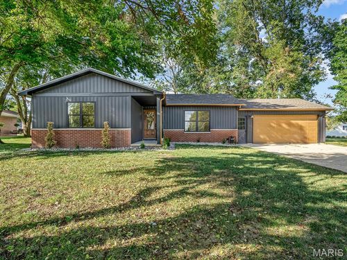 1105 W Shawneetown Trl, Steeleville, IL, 62288-1005 | Card Image