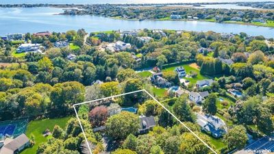 507 Main Street, House other with 5 bedrooms, 2 bathrooms and null parking in Westhampton Beach NY | Image 2