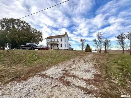 1392 54th Ave, Avon, IL, 61415-9223 | Card Image