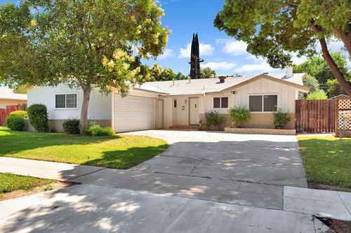 4656 N 5th St, Fresno, CA, 93726-1612 | Card Image