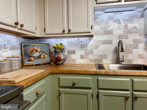 1005 Andover Ct, MARLTON, NJ, 08053-4227 | Card Image