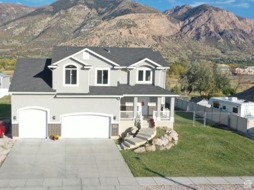 1368 N 200 E, Harrisville, UT, 84404-4085 | Card Image