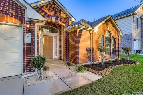 937 Forest Ridge Pkwy, Schertz, TX, 78154-3049 | Card Image