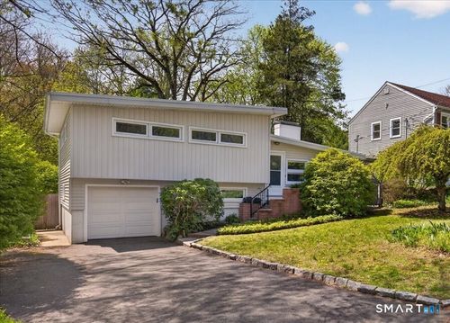 122 Corbin Rd, Hamden, CT, 06517-2907 | Card Image
