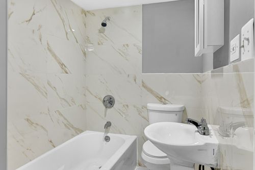 13240 S Saint Lawrence Ave, Chicago, IL, 60827-1346 | Card Image