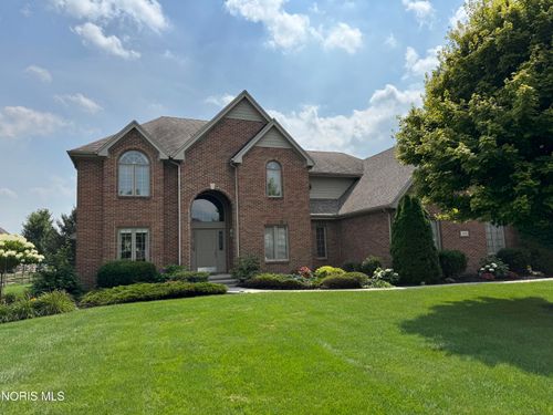 7455 Valhalla Dr, Maumee, OH, 43537-9511 | Card Image