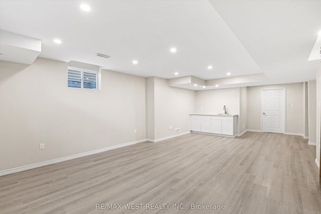 133 Mcfarlane Crescent, House other with 5 bedrooms, 5 bathrooms and 4 parking in Centre Wellington ON | Image 32