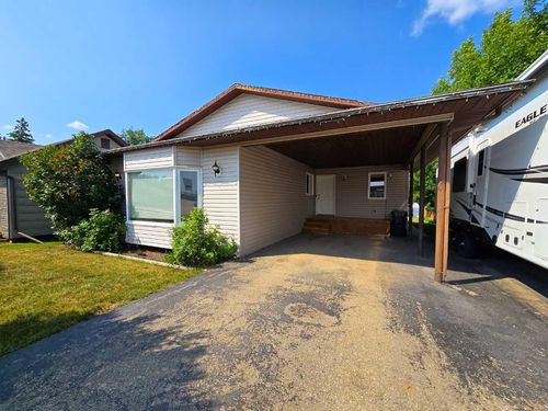 4813 44 Avenue, Spirit River, AB, T0H3G0 | Card Image