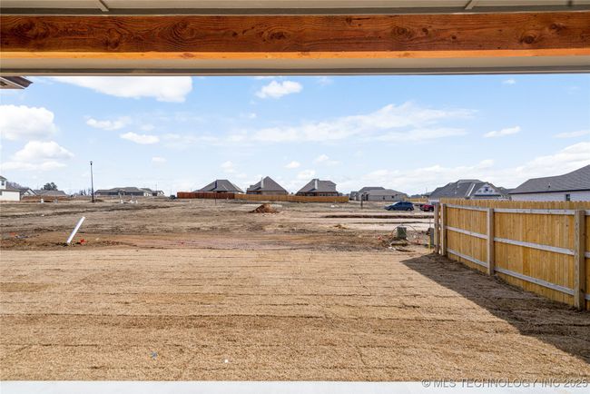 2038 E 129 Th St S, House other with 3 bedrooms, 3 bathrooms and null parking in Jenks OK | Image 46