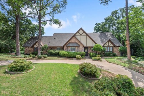 1005 Acorn Ct, Arlington, TX, 76012-2801 | Card Image