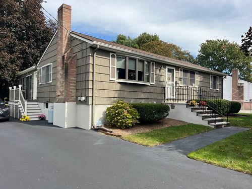 18 Lillian Rd, Stoughton, MA, 02072-1821 | Card Image