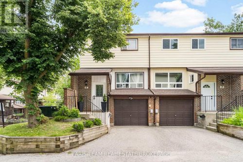 e4-63 Ferris Lane, Barrie, ON, L4M5C4 | Card Image