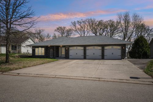 5421 Ojibway Ave N, Stillwater, MN, 55082-1170 | Card Image